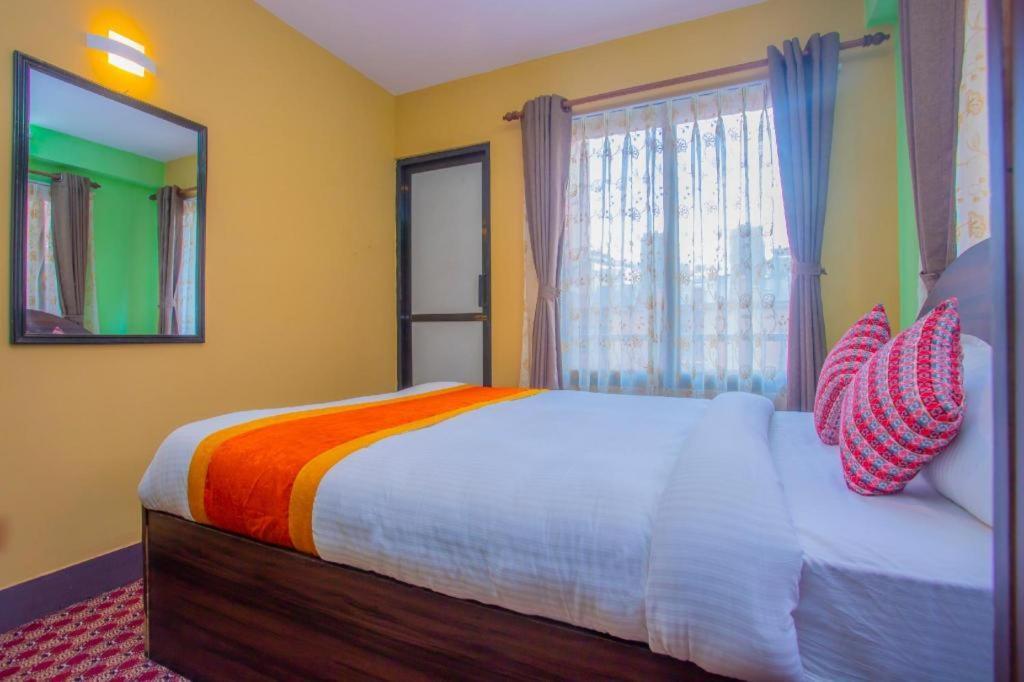 Oyo 492 Hotel Yeti Home Kathmandu Luaran gambar