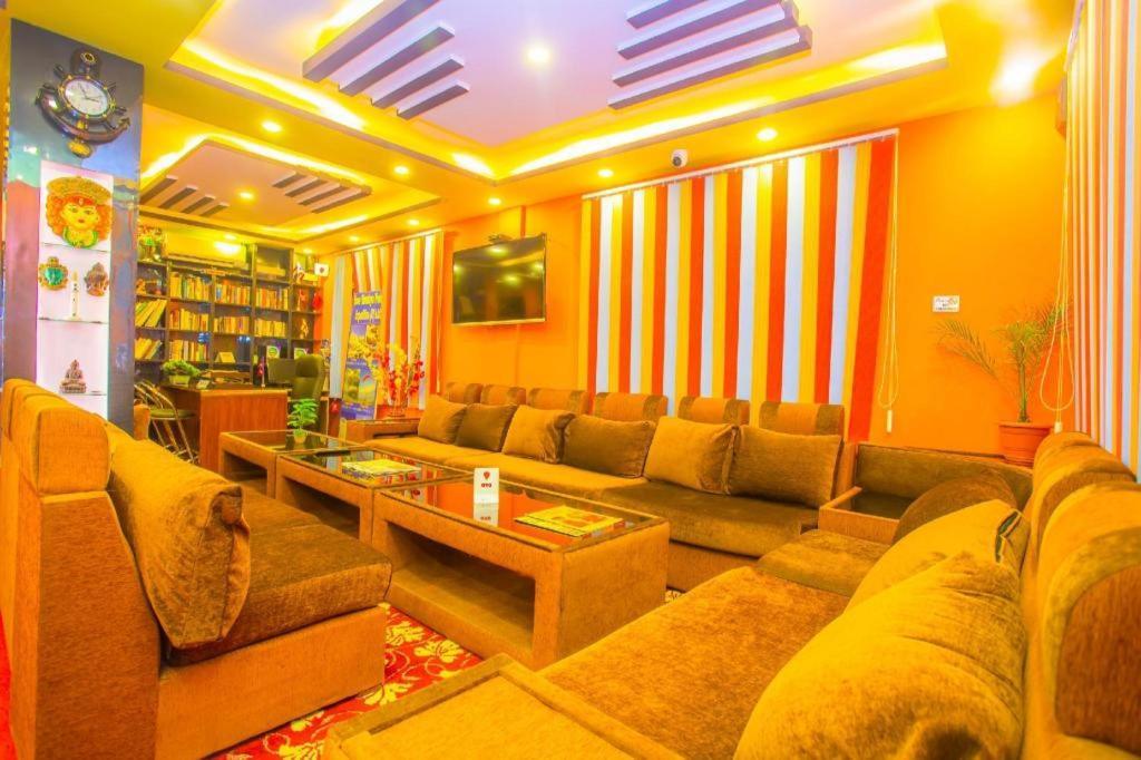 Oyo 492 Hotel Yeti Home Kathmandu Luaran gambar