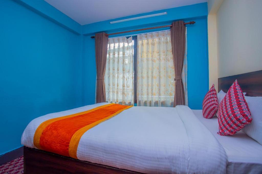 Oyo 492 Hotel Yeti Home Kathmandu Luaran gambar