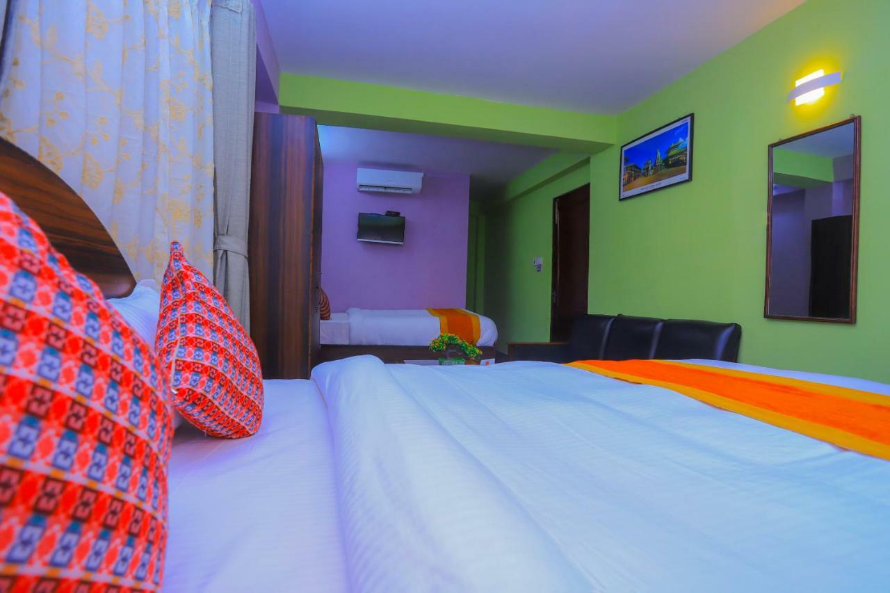 Oyo 492 Hotel Yeti Home Kathmandu Luaran gambar